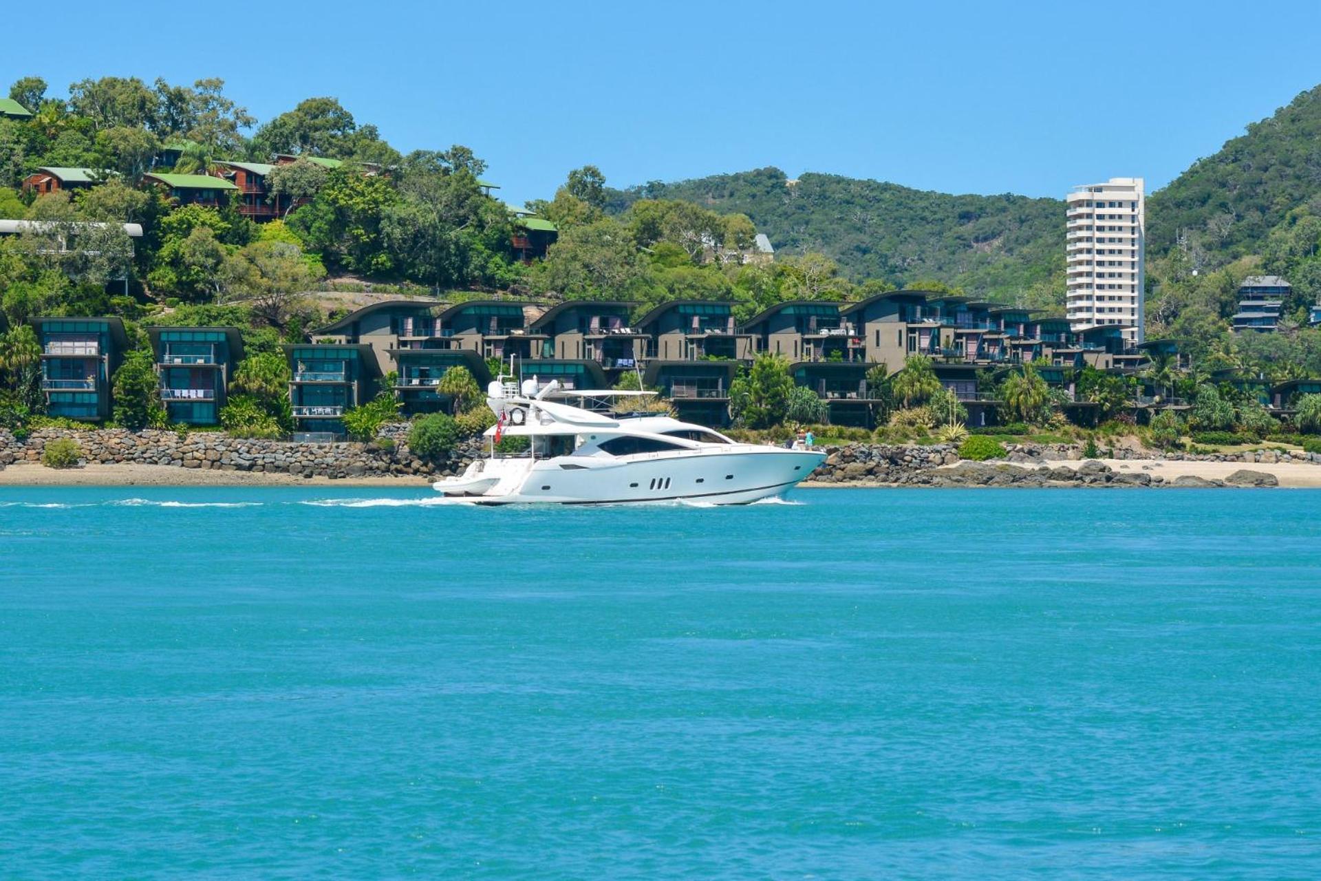 Yacht Club 33 Serenity House Ocean Views 2 Buggies Hamilton Island Exterior photo