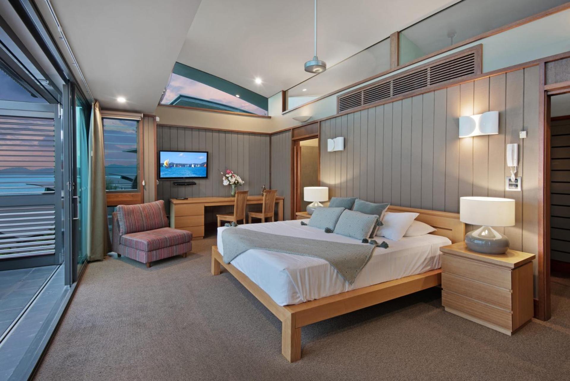 Yacht Club 33 Serenity House Ocean Views 2 Buggies Hamilton Island Exterior photo